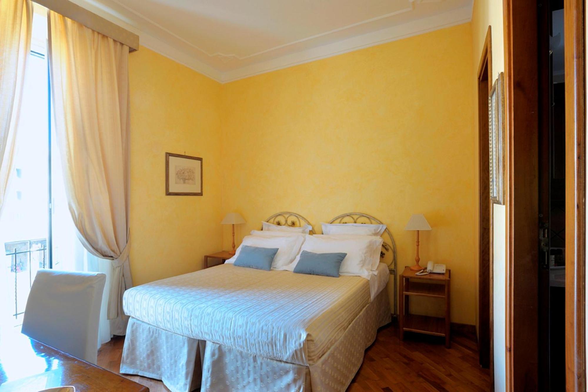 Apartahotel Dea Roma