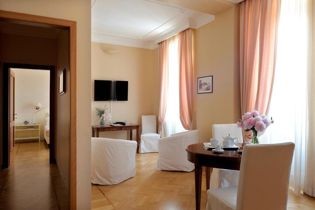 Aparthotel Dea 2*