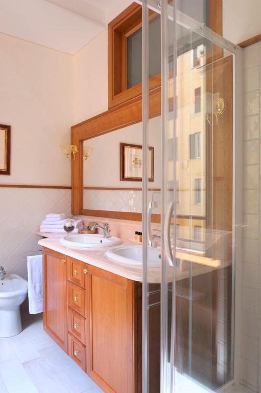 Aparthotel Dea 2*