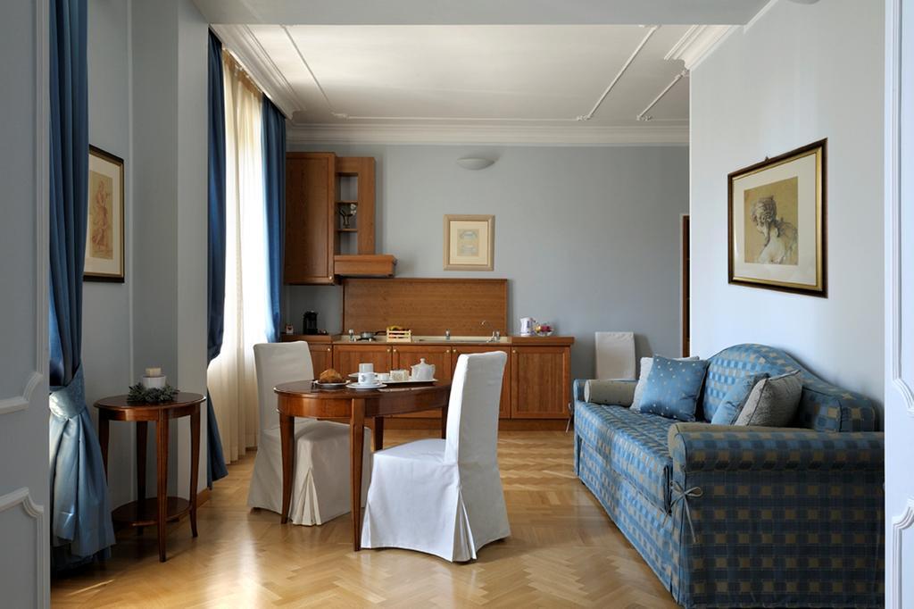 Apartahotel Dea Roma