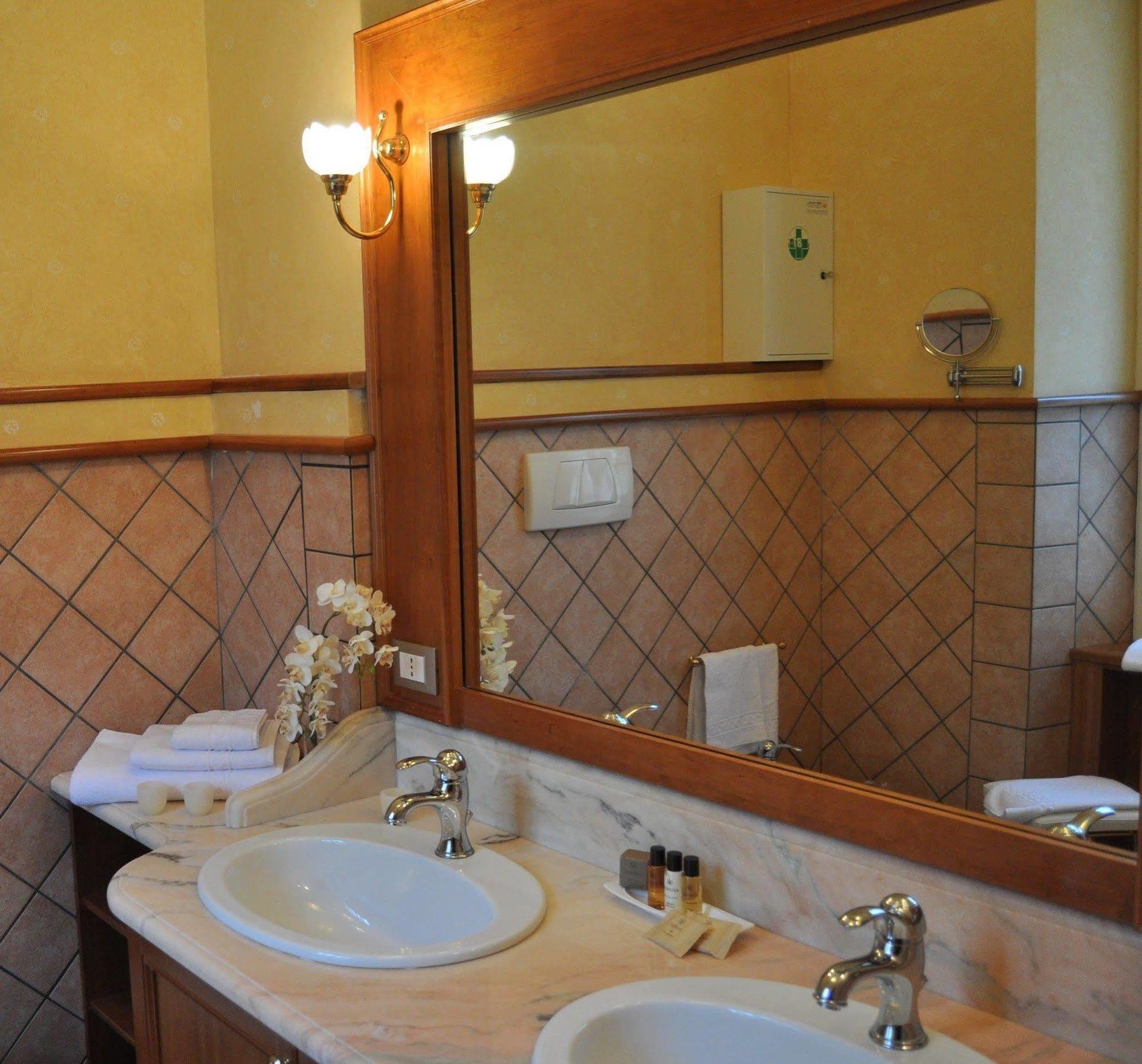 Apartahotel Dea 2*