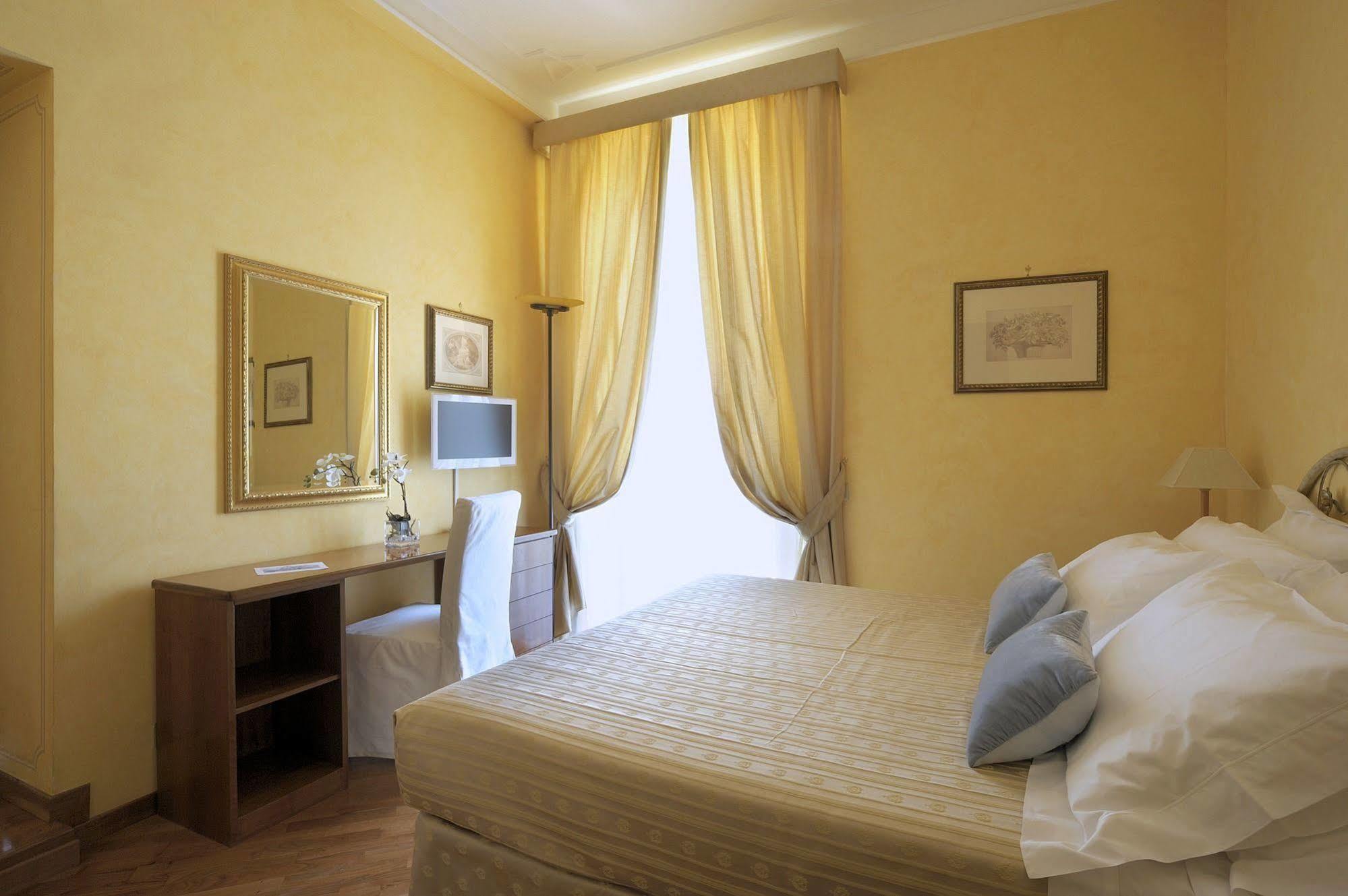 Aparthotel Dea 2*